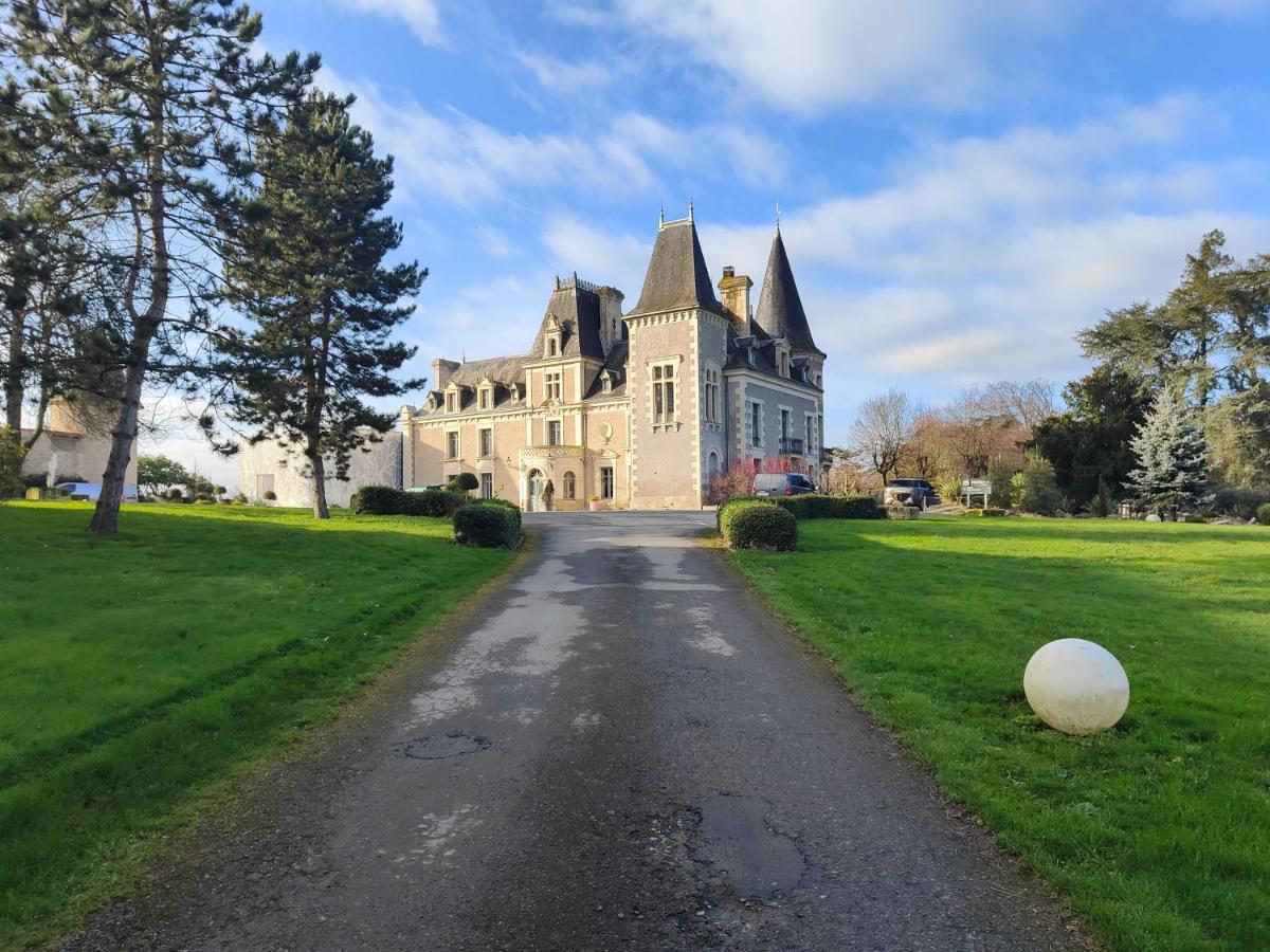 Hotel Chateau De La Barbiniere Saint-Laurent-sur-Sèvre Eksteriør billede